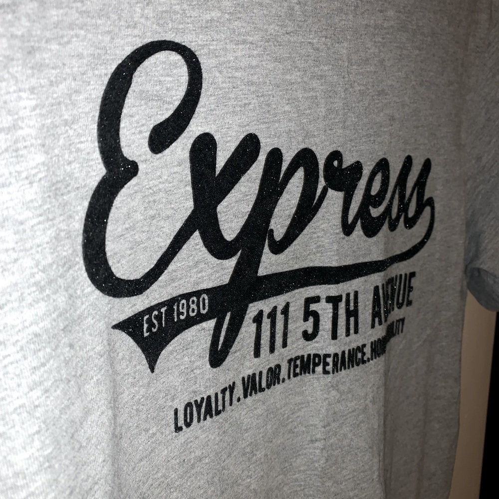 Express Tee - Picture 2 of 5